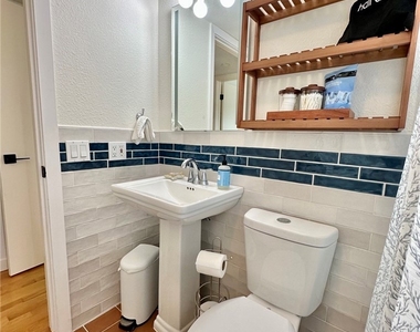 409 Arenoso Lane - Photo Thumbnail 18