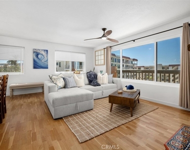 409 Arenoso Lane - Photo Thumbnail 3
