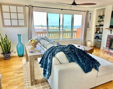 409 Arenoso Lane - Photo Thumbnail 4