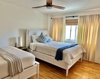 409 Arenoso Lane - Photo Thumbnail 12