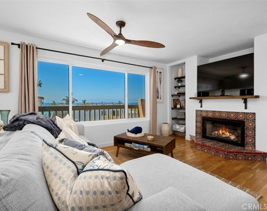 409 Arenoso Lane - Photo Thumbnail 6