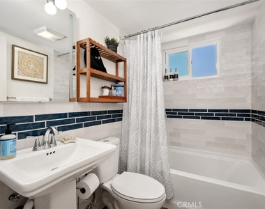 409 Arenoso Lane - Photo Thumbnail 20