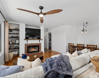 409 Arenoso Lane - Photo Thumbnail 11