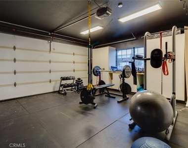 2703 Huntington Lane - Photo Thumbnail 36