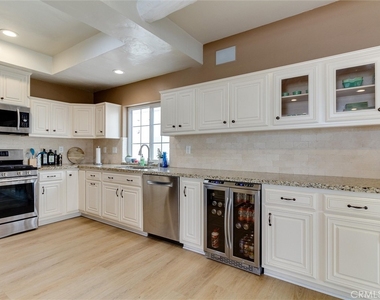 2703 Huntington Lane - Photo Thumbnail 19