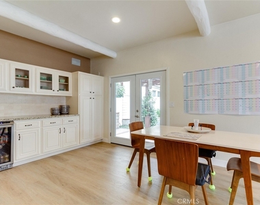 2703 Huntington Lane - Photo Thumbnail 18