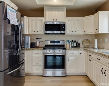 2703 Huntington Lane - Photo Thumbnail 17