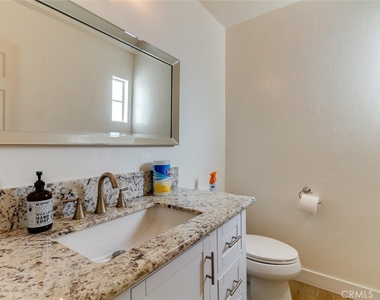 2703 Huntington Lane - Photo Thumbnail 14