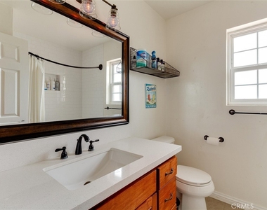 2703 Huntington Lane - Photo Thumbnail 24