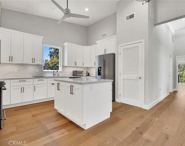 15 Lantana Place - A - Photo Thumbnail 12