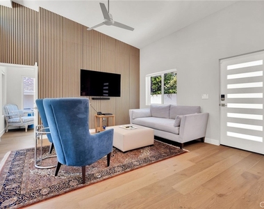 15 Lantana Place - A - Photo Thumbnail 8
