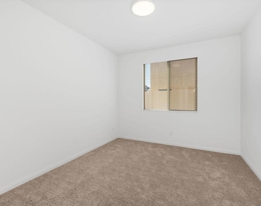 32907 Cambury Pl - Photo Thumbnail 11