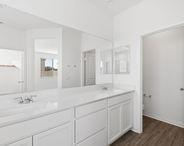 32907 Cambury Pl - Photo Thumbnail 17