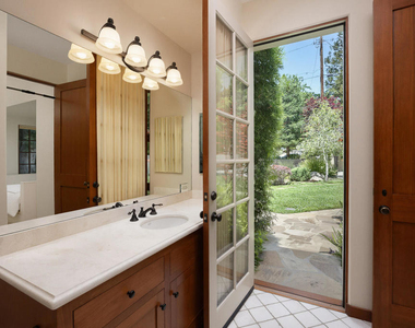 1925 Tondolea Lane - Photo Thumbnail 22