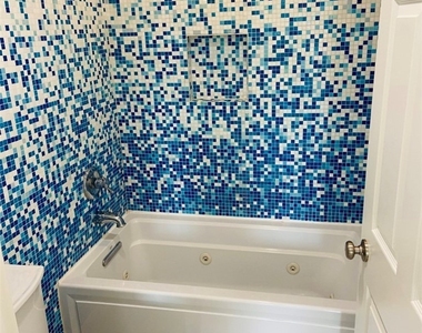 20812 Beach Boulevard - Photo Thumbnail 12