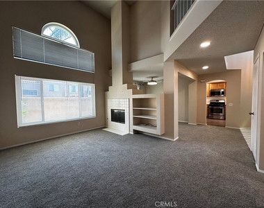 3121 E Genoa - Photo Thumbnail 11