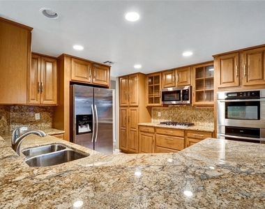 76871 Castle Court - Photo Thumbnail 3