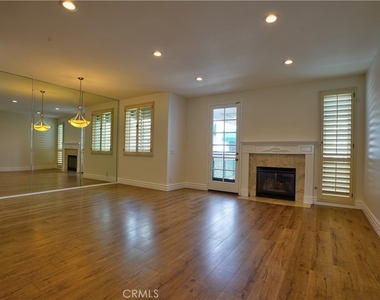 7401 Seabluff Drive - Photo Thumbnail 1