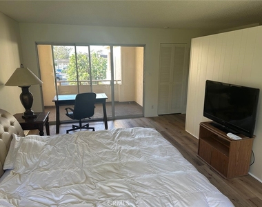 18 Rockrose Way - Photo Thumbnail 5
