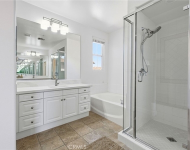 42 Paseo Vista - Photo Thumbnail 16