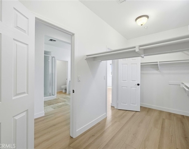 42 Paseo Vista - Photo Thumbnail 13