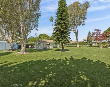 10172 Ascot - Photo Thumbnail 17