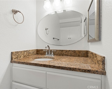 10172 Ascot - Photo Thumbnail 7