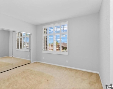 219 Pacific View Lane - Photo Thumbnail 31