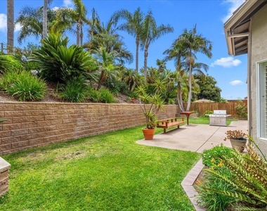 219 Pacific View Lane - Photo Thumbnail 34