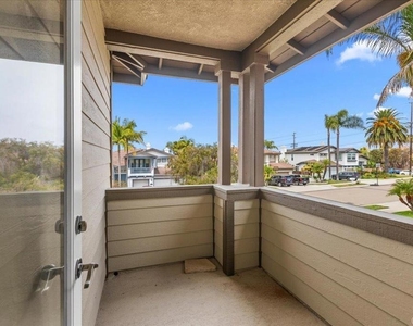 219 Pacific View Lane - Photo Thumbnail 33