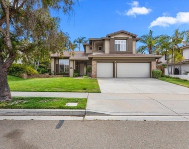 219 Pacific View Lane - Photo Thumbnail 3