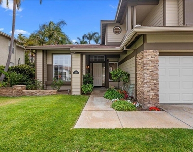 219 Pacific View Lane - Photo Thumbnail 5