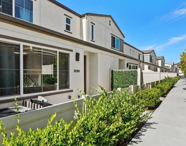 35161 Grove Trail - Photo Thumbnail 2