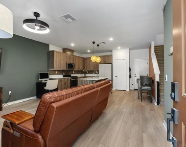35161 Grove Trail - Photo Thumbnail 8
