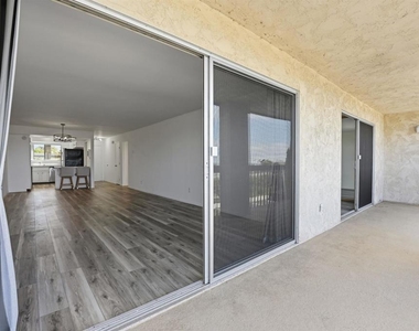 2475 Jefferson Street - Photo Thumbnail 7
