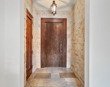 136 Emerald Bay - Photo Thumbnail 7