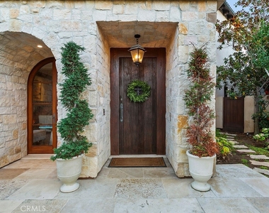 136 Emerald Bay - Photo Thumbnail 4