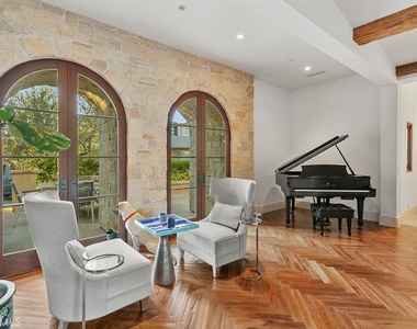 136 Emerald Bay - Photo Thumbnail 25