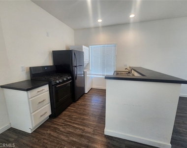 6638 Maricopa Drive - Photo Thumbnail 2