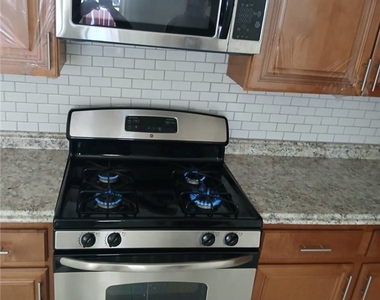 49318 Blanche Avenue - Photo Thumbnail 12
