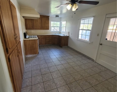 12766 13th Street - Photo Thumbnail 8