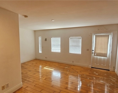 34172 Crystal Lantern Street - Photo Thumbnail 16