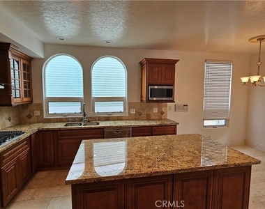 34172 Crystal Lantern Street - Photo Thumbnail 6