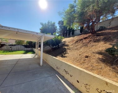 1244 Salem Drive - Photo Thumbnail 17