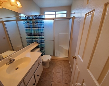 1244 Salem Drive - Photo Thumbnail 8