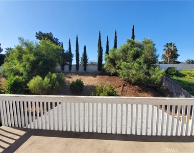1244 Salem Drive - Photo Thumbnail 16
