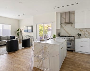 436 Cornell Drive - Photo Thumbnail 6