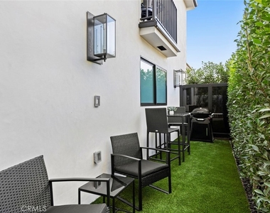 436 Cornell Drive - Photo Thumbnail 3