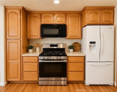 1166 W Morgan Street - Photo Thumbnail 3