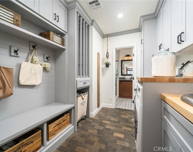 1025 Kent Drive - Photo Thumbnail 21